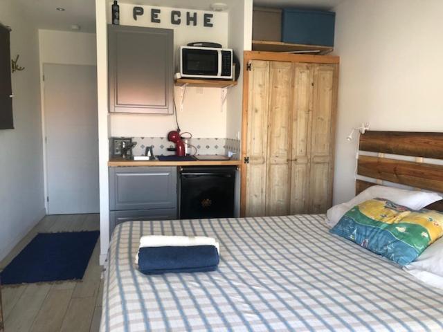 Ma Cabane De Pecheur Pieds Dans L'Eau - Lit Queen Size Saint-Mandrier-sur-Mer Dış mekan fotoğraf